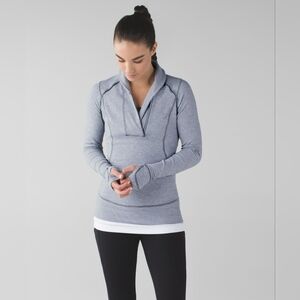 Lululemon Think Fast Pullover Sweater Women Size ? (4-6) Gray And White Stretch
